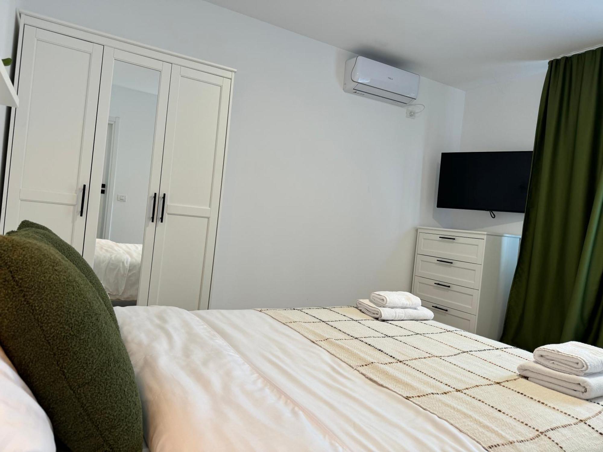Sky Residence Airport Therme Otopeni 1 Ngoại thất bức ảnh